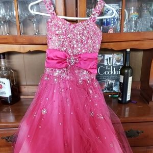 Sz10 girls Perfect Angel's Pageant Dress